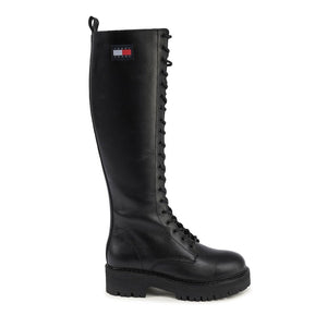 Schwarze Leder-Schnürstiefel