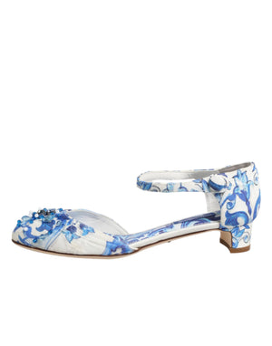 Weiße und blaue Sandalen mit Blumenmuster und Kristallen