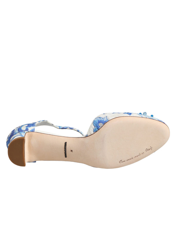 Weiße und blaue Sandalen mit Blumenmuster und Kristallen