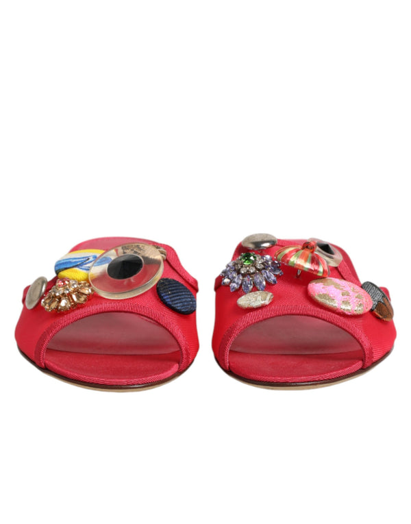 Rote verzierte Ballerinas zum Hineinschlüpfen