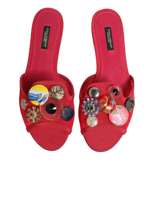 Rote verzierte Ballerinas zum Hineinschlüpfen
