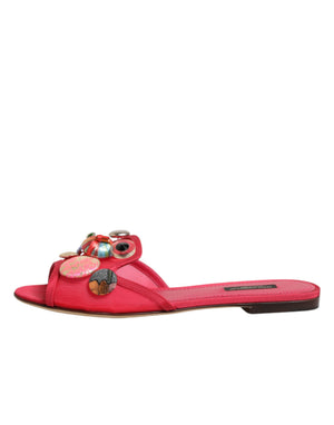Rote verzierte Ballerinas zum Hineinschlüpfen