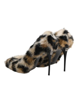 Braune Leoparden-High-Heels mit Fell