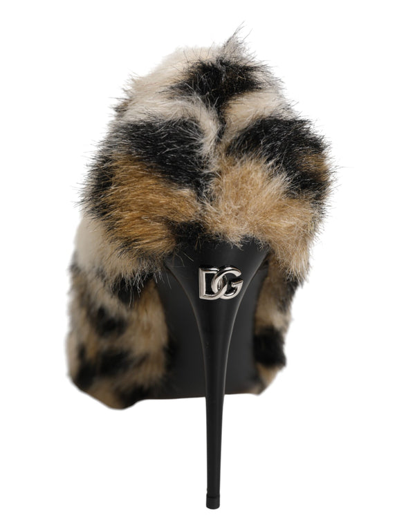 Braune Leoparden-High-Heels mit Fell