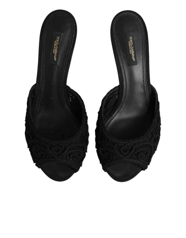 Schwarze bestickte Slip-On-Pantoletten mit Absatz