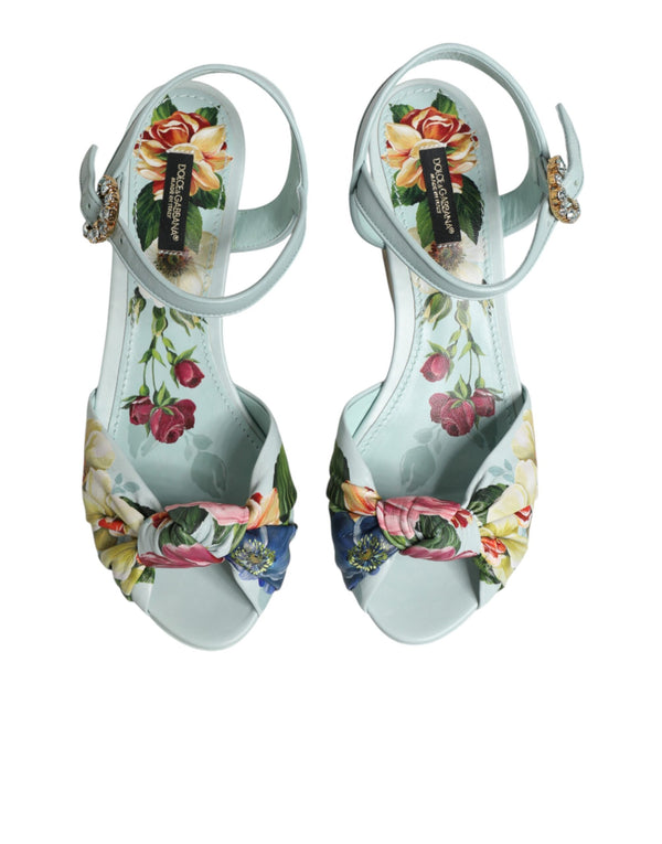 Grüne Blumen-Sandalen mit Knöchelriemen und Keilabsatz
