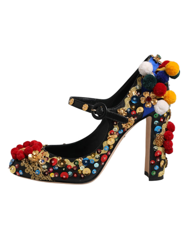 Schwarze Mary-Jane-Pumps mit Goldverzierungen