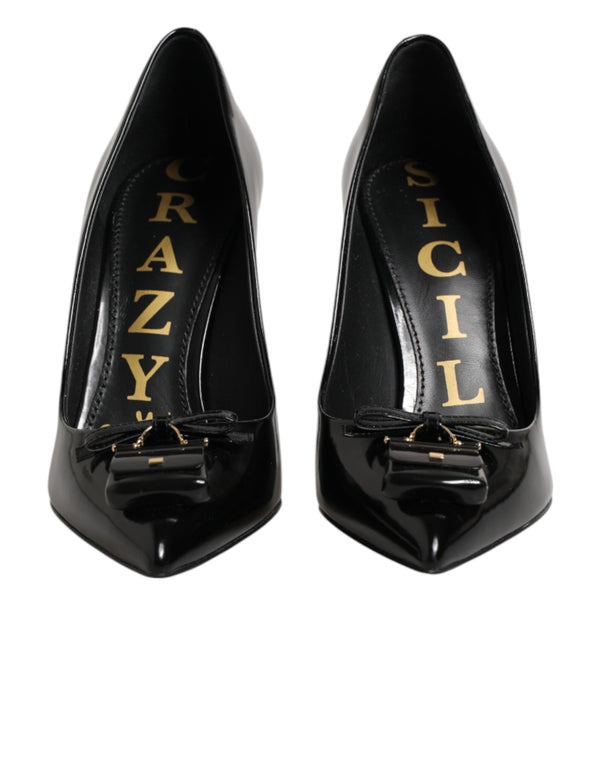 Schwarze Pumps mit Taschen-Verzierung
