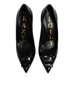 Schwarze Pumps mit Taschen-Verzierung