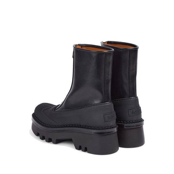 Schwarze Stiefeletten aus Kalbsleder mit Schnürung