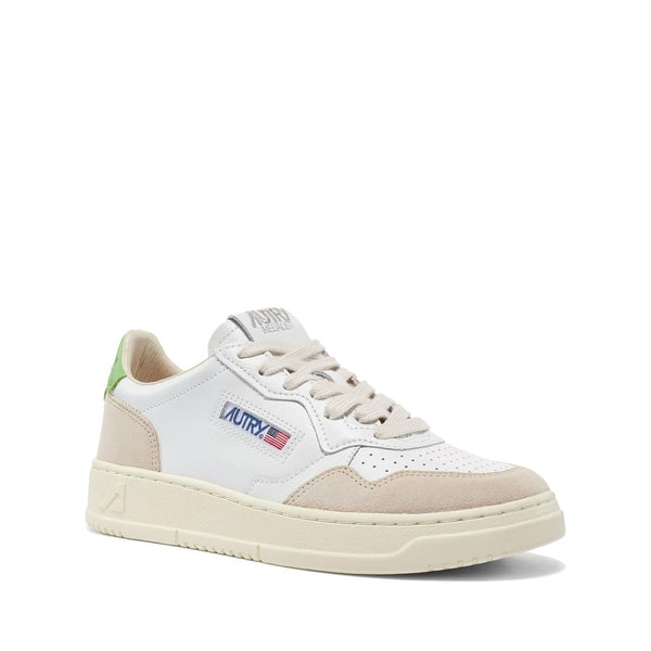 Weiße Sneakers aus Leder mit niedrigem Schaft