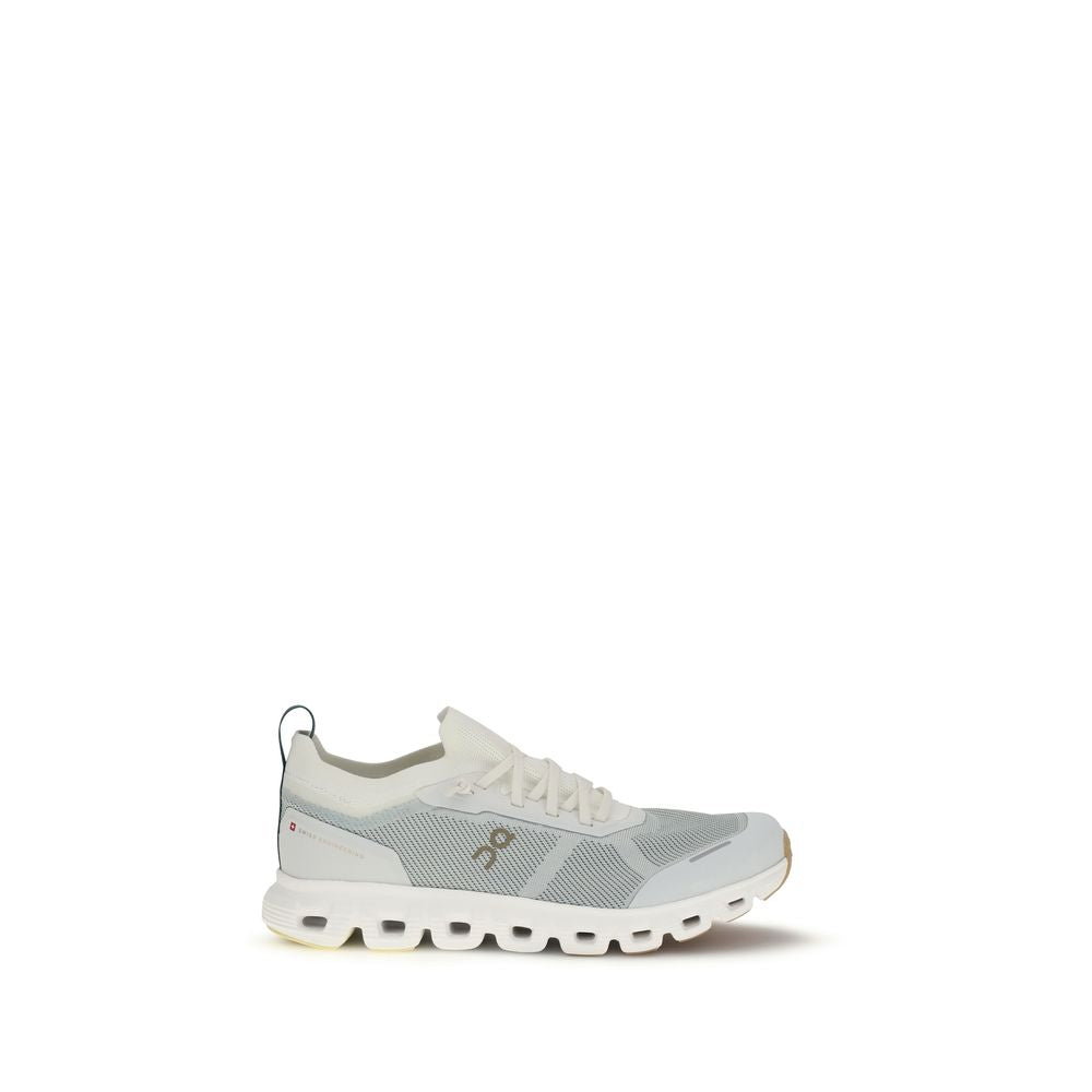 Weiße Polyamid-Sportschuhe