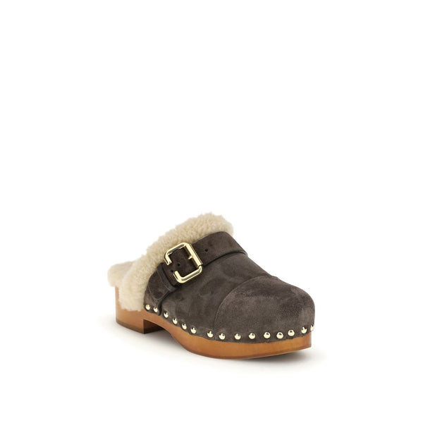 Braune Fell-Clogs