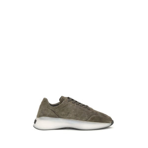 Grüne Leder-Sportschuhe