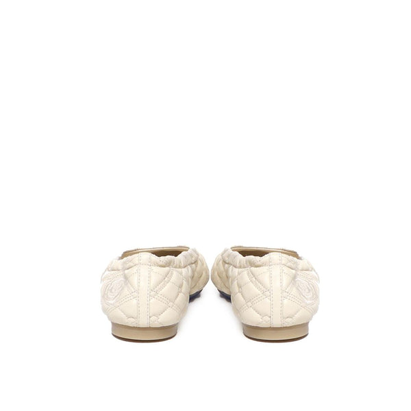 Weiße Ballerinas aus Lammleder