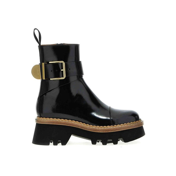 Schwarze Stiefeletten aus Kalbsleder