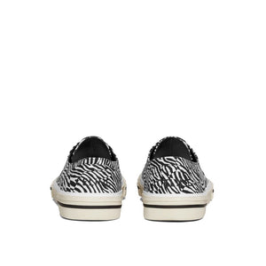 Schwarze Leinensneaker mit niedrigem Schaft