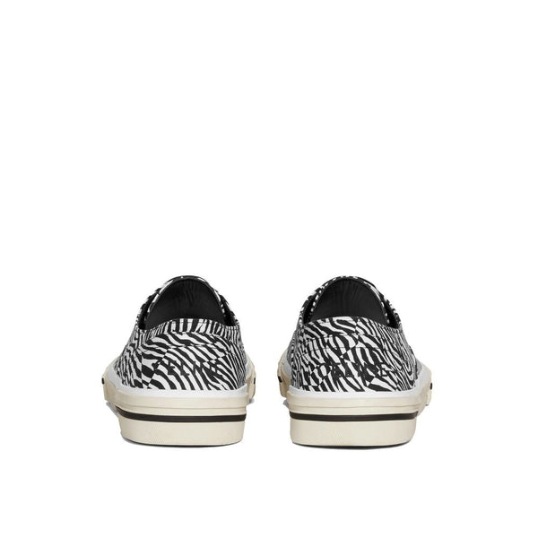 Schwarze Leinensneaker mit niedrigem Schaft