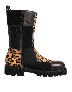 Mittelhohe Stiefel mit Leopardenmuster