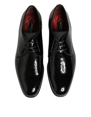 Schwarze Derby-Schnürschuhe aus Kalbsleder