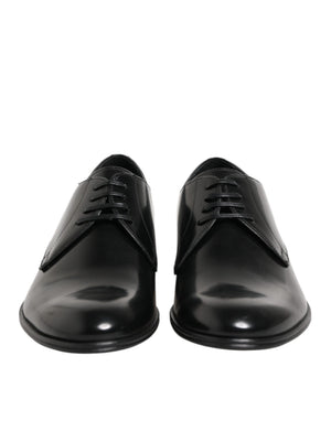 Schwarze Derby-Schnürschuhe aus Kalbsleder