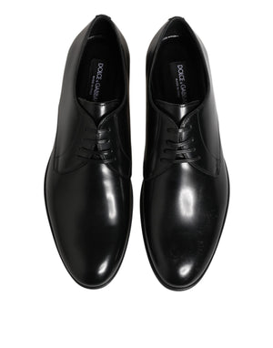 Schwarze Derby-Schnürschuhe aus Kalbsleder