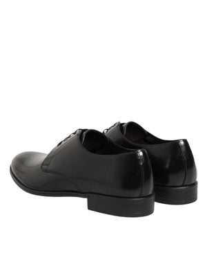 Schwarze Derby-Schnürschuhe aus Kalbsleder
