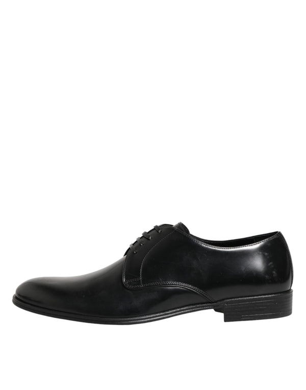 Schwarze Derby-Schnürschuhe aus Kalbsleder
