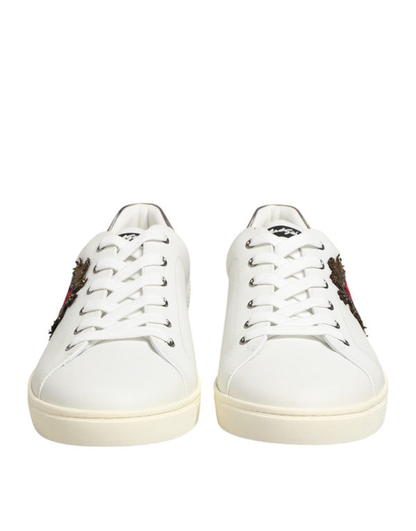 Weiße Sneakers aus Leder mit Herz-Applikation