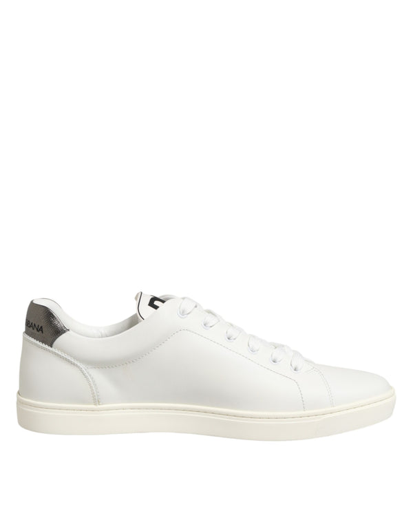 Weiße Leder-Sneaker mit Herz-Applikation