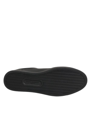 Schwarze Leder-Sneaker mit Herz-Verzierung