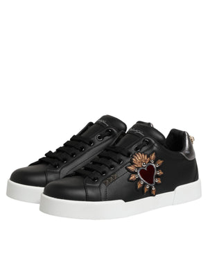 Schwarze Sneakers aus Leder mit Herz-Applikation
