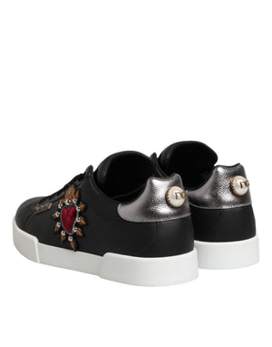 Schwarze Sneakers aus Leder mit Herz-Applikation