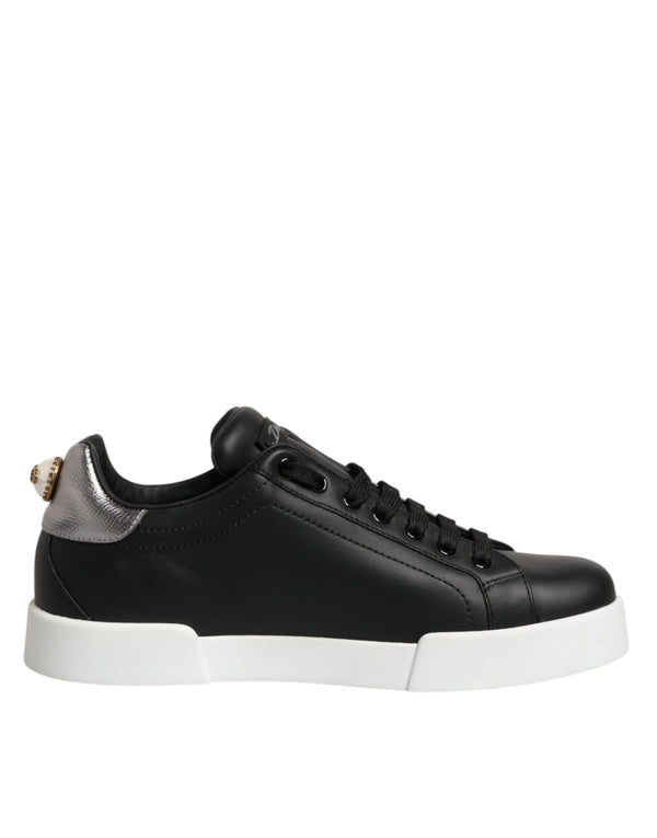 Schwarze Sneakers aus Leder mit Herz-Applikation