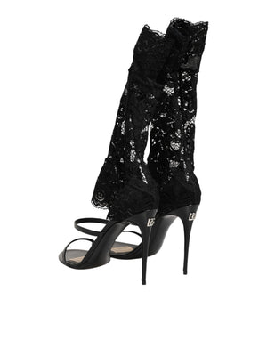 Schwarze Sandalen mit floraler Spitze