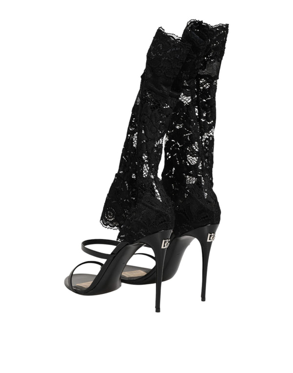 Schwarze Sandalen mit floraler Spitze
