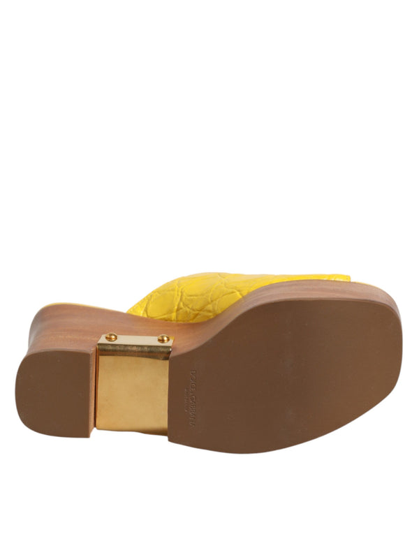 Gelbe Leder-Holz-Mule-Keil-Slides