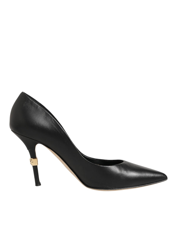 Schwarze Lackleder-Pumps mit hohem Absatz