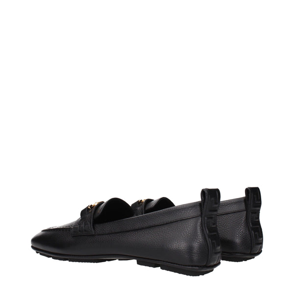 Schwarze Leder-Loafer zum Hineinschlüpfen