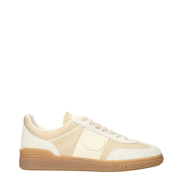 Beigefarbene Sneakers aus Stoff mit niedrigem Schaft