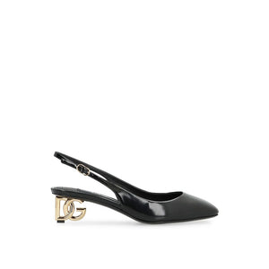 Schwarze Pumps aus Kalbsleder mit Mittelabsatz