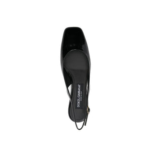 Schwarze Pumps aus Kalbsleder mit Mittelabsatz