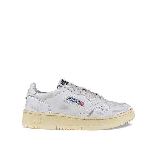 Weiße Leder-Sneakers mit niedrigem Schaft