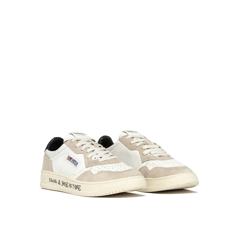 Weiße Ziegenleder-Sneakers
