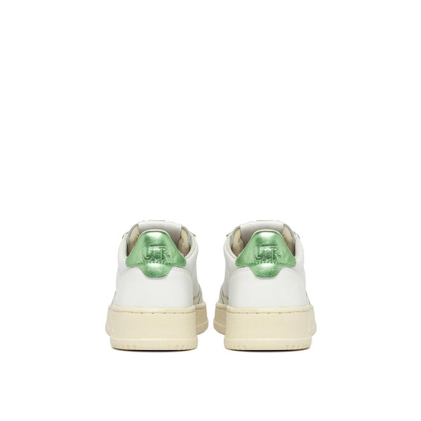 Weiße Leder-Sneakers mit niedrigem Schaft