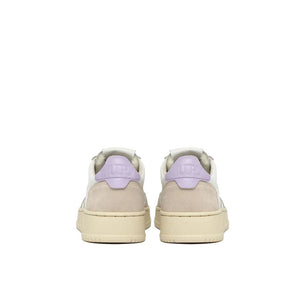 Weiße Leder-Sneaker mit niedrigem Schaft