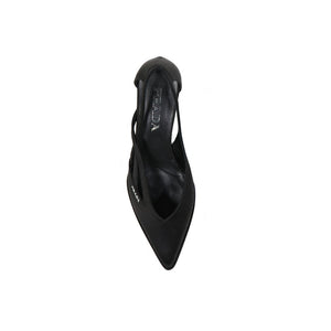 Schwarze Seidenpumps mit mittlerem Absatz