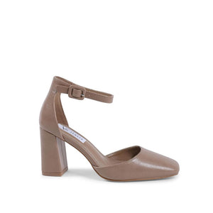 Beigefarbene Kunstleder-Pumps mit hohem Absatz