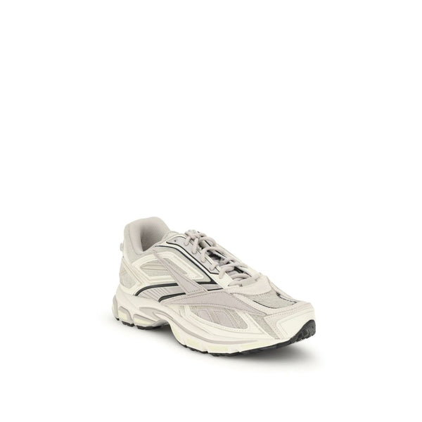 Beige-farbene Polyethylen-Sportschuhe