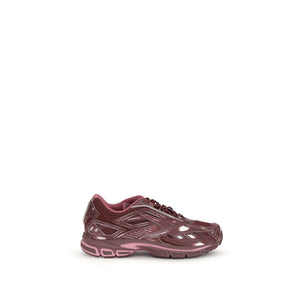Bordeaux-Polyethylen-Laufschuhe